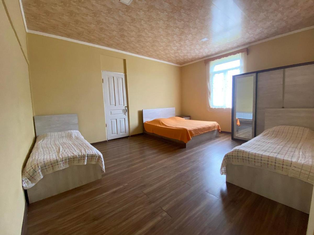 Natia Guest House Kobuleti ภายนอก รูปภาพ